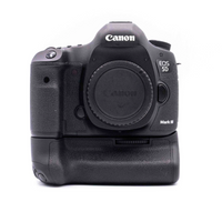 USED (8) - Canon EOS 5D mark iii + battery grip