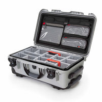 Valise Rigide à roulettes Nanuk 935 avec Séparateurs rembourrés et Organisateur de couvercle (Argent)