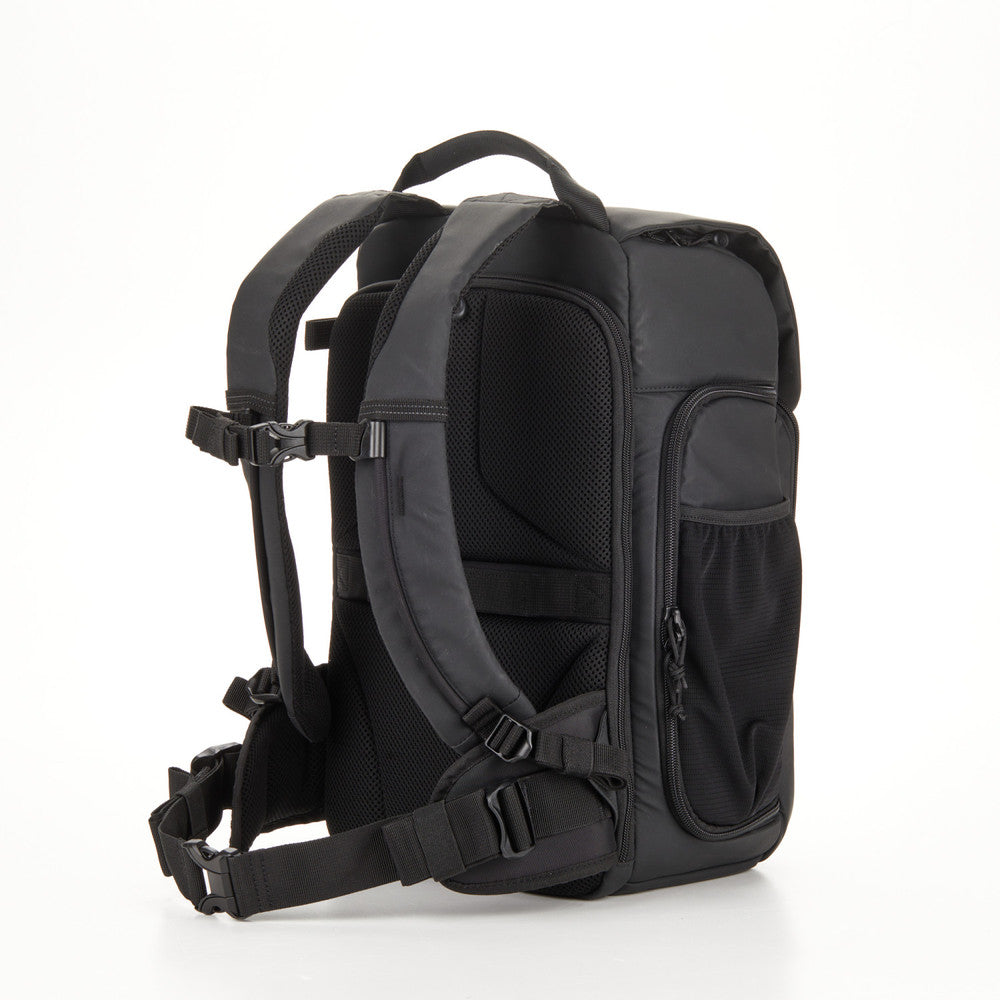 Axis v2 LT 18L Backpack (Black)