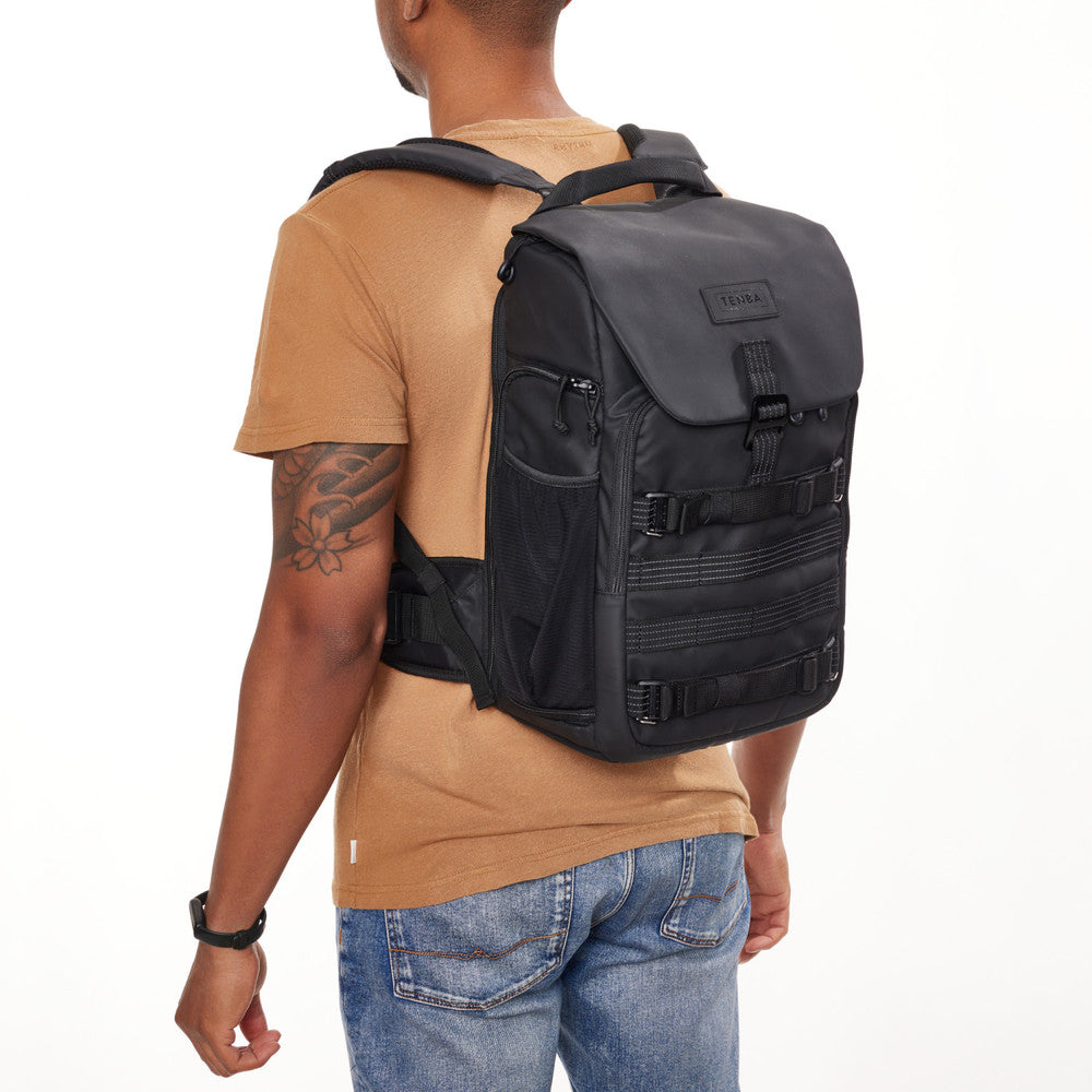 Axis v2 LT 18L Backpack (Black)