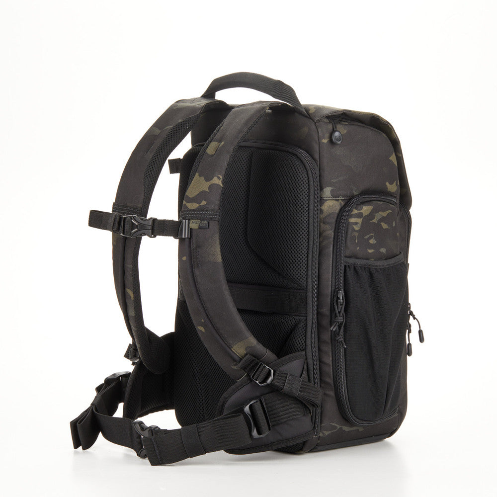 Axis v2 LT 18L Backpack (MultiCam Black)