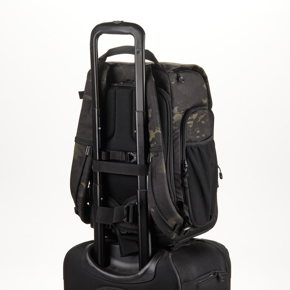 Axis v2 LT 18L Backpack (MultiCam Black)