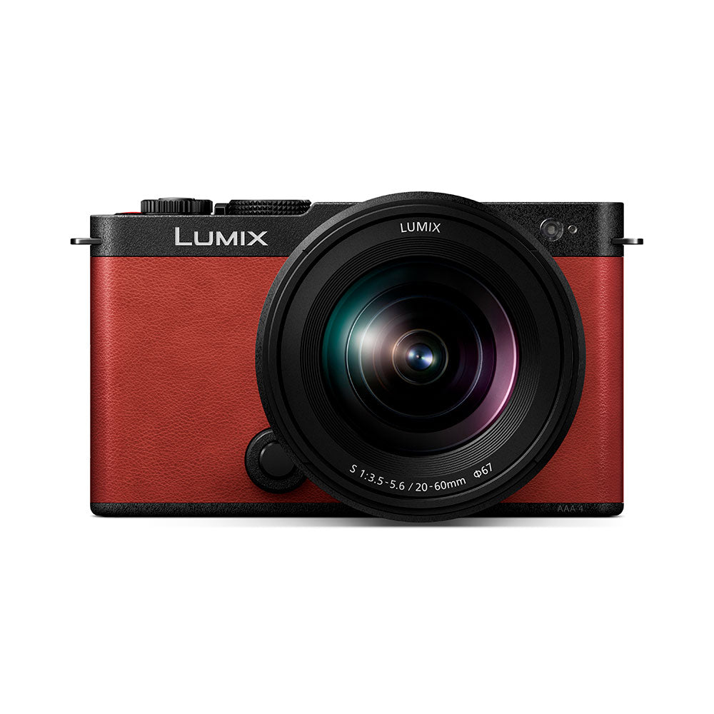 Lumix S9 avec LUMIX S 20-60mm f/3.5-5.6 (Rouge)