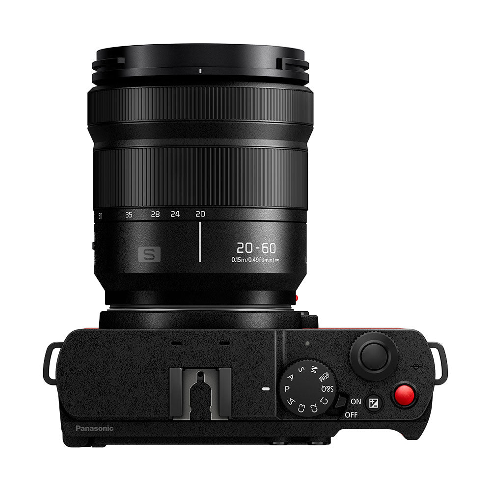Lumix S9 avec LUMIX S 20-60mm f/3.5-5.6 (Rouge)