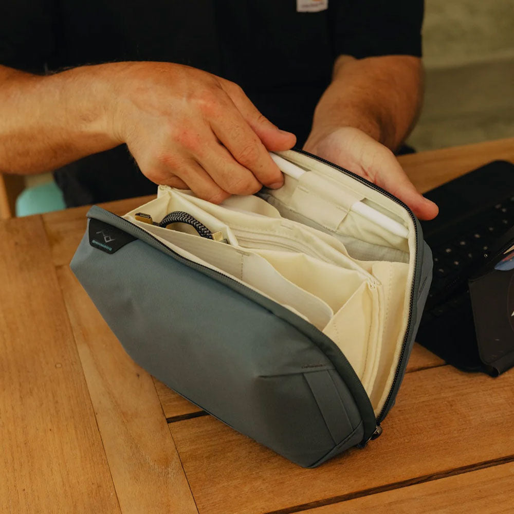 Tech Pouch (Ocean)