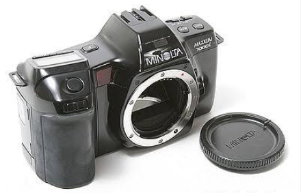 USED (6) - Minolta Maxxum 7000i + 50mm f/1.7 + 28mm f/2.8 + 100-200mm
