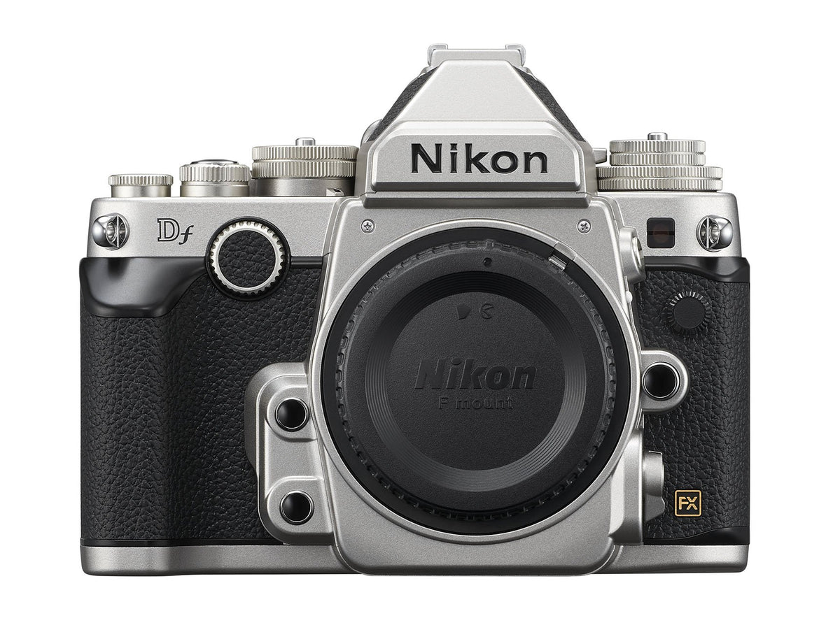 USAGE (7) - NIKON DF (Argent)