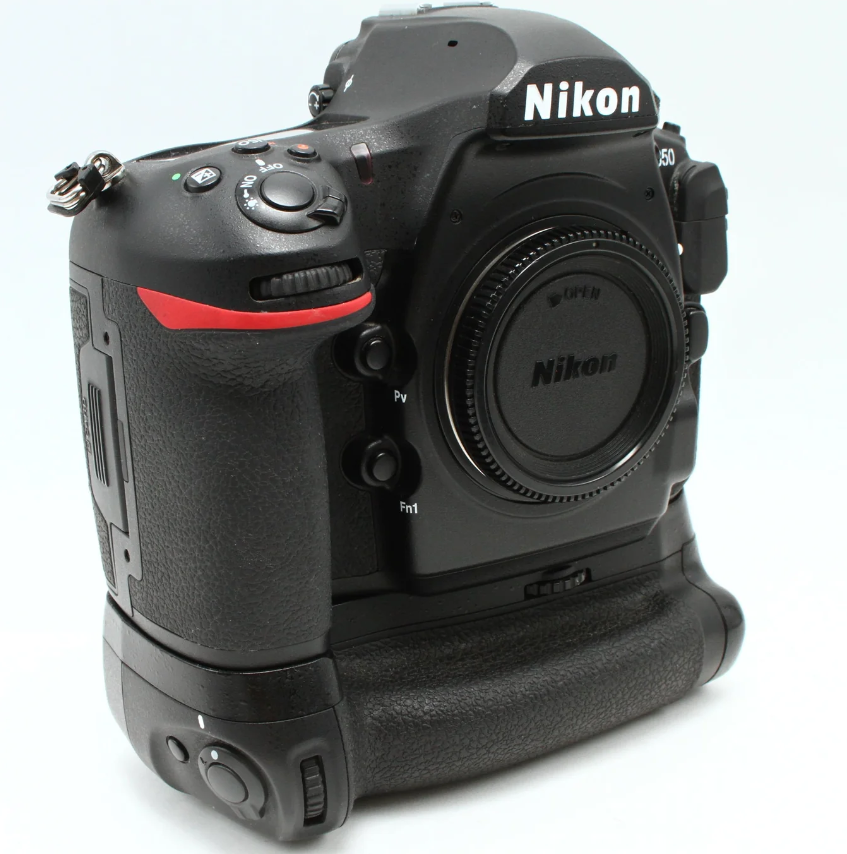 USAGE (8) - Nikon D850 + MB-D18 + BL5 + Lecteur CF Express