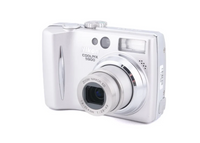 USED (7) - Nikon Coolpix 5900