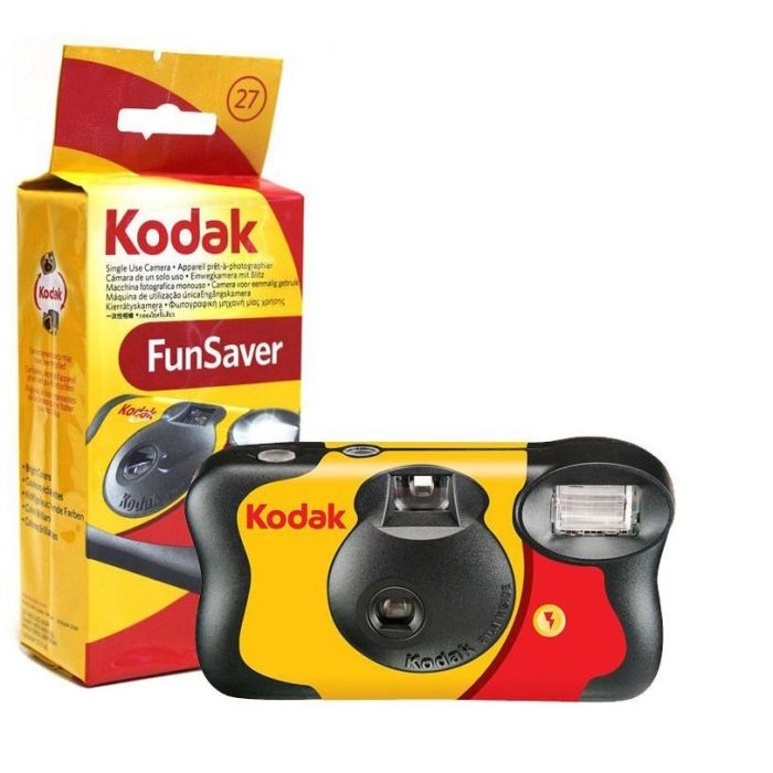Kodak FunSaver Camera for 27 Photos with Flash ISO 800 - Disposable